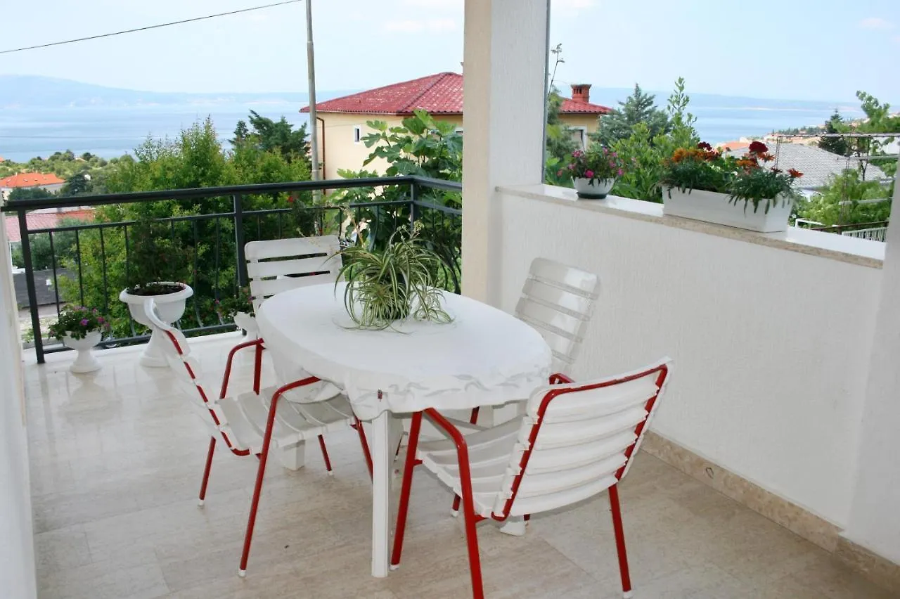 Apartments With A Parking Space Novi Vinodolski - 5593 Κροατία